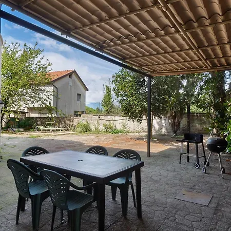 Holiday home Casa Il Noce *