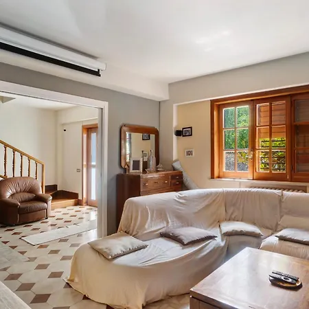 Holiday home Casa Il Noce