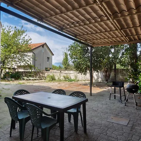 Casa Il Noce Сasa de vacaciones Santa Lucia di Serino